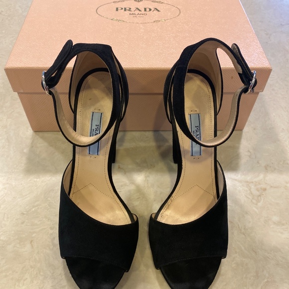 Prada Heels with Ankle Strap Black Suede - Picture 3 of 7